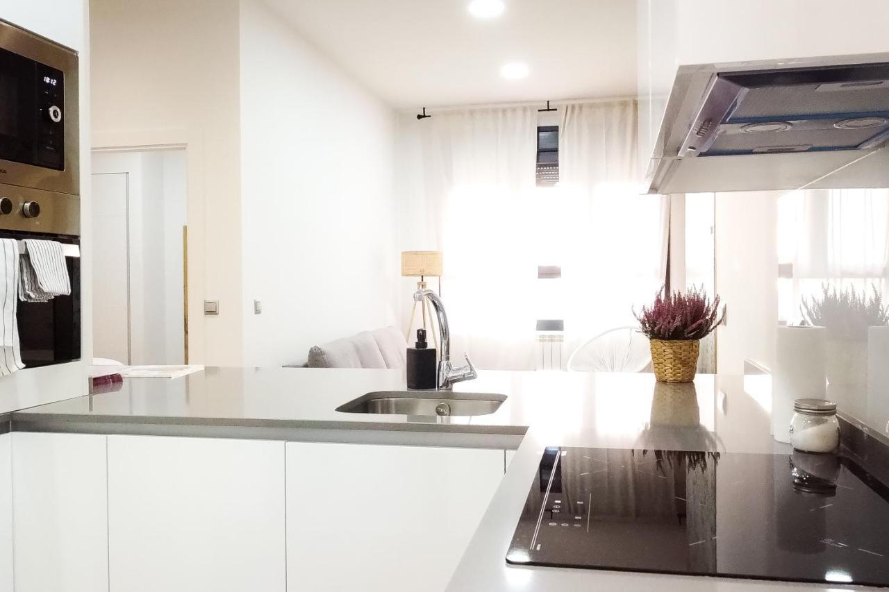 Elegante Apartamento LAUD1 - Nuevo/Familia/Wifi/TV Valladolid Exterior foto
