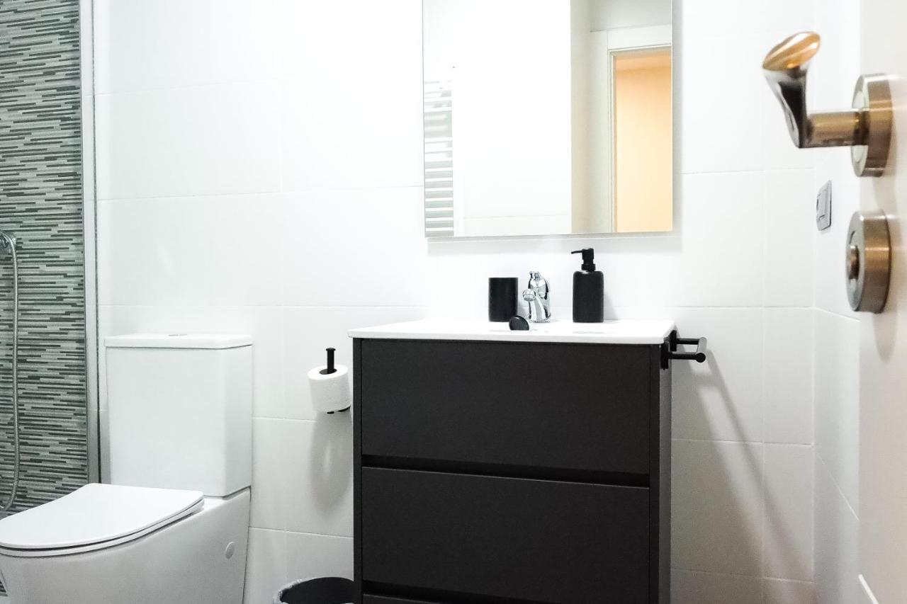 Elegante Apartamento LAUD1 - Nuevo/Familia/Wifi/TV Valladolid Exterior foto