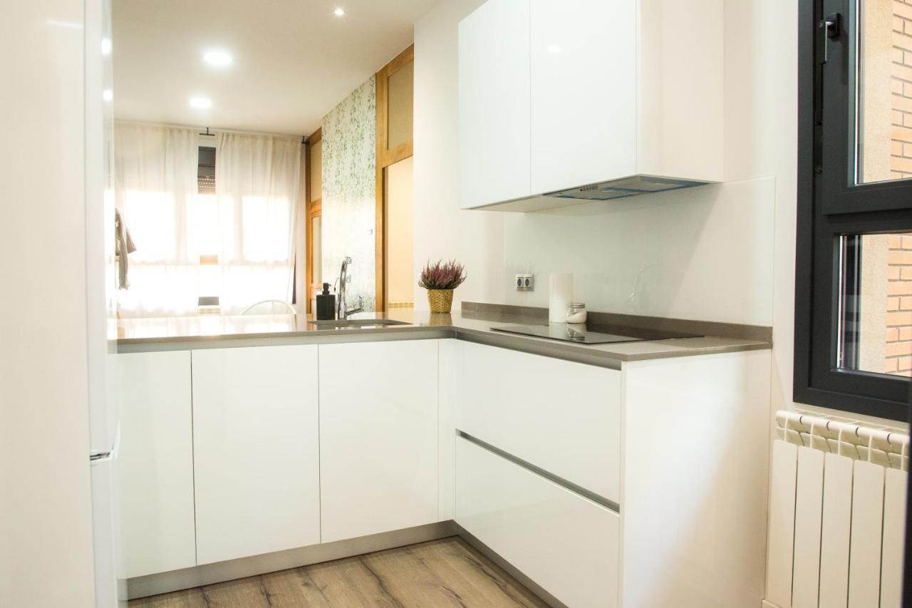 Elegante Apartamento LAUD1 - Nuevo/Familia/Wifi/TV Valladolid Exterior foto
